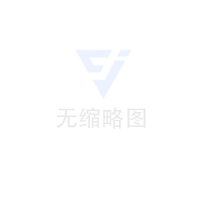 跟稻草人合影，咱不踩草坪好嗎？